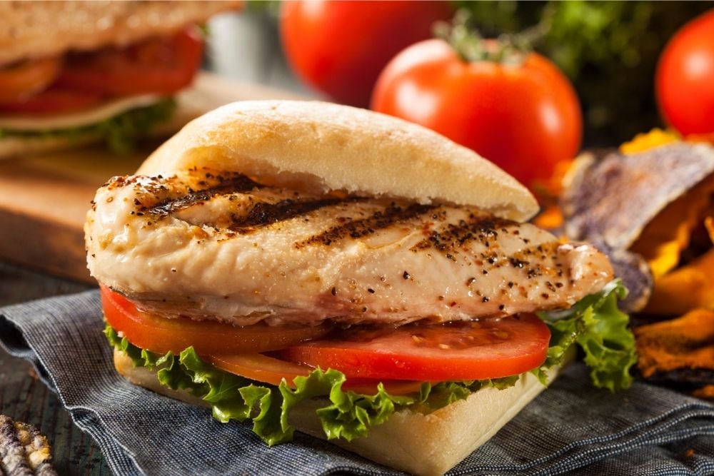 Grilled Chicken Sandwich with Lettuce and Tomatoes