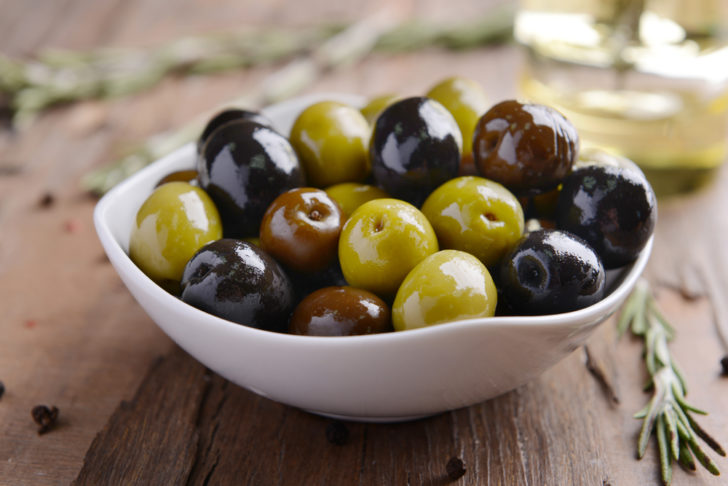 10 Best Types of Olives To Eat - Restaurant Clicks