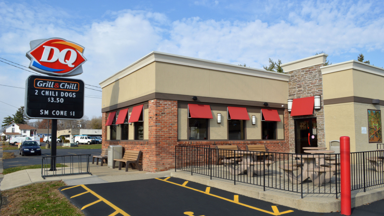 Dairy Queen Retail Fast Food Location