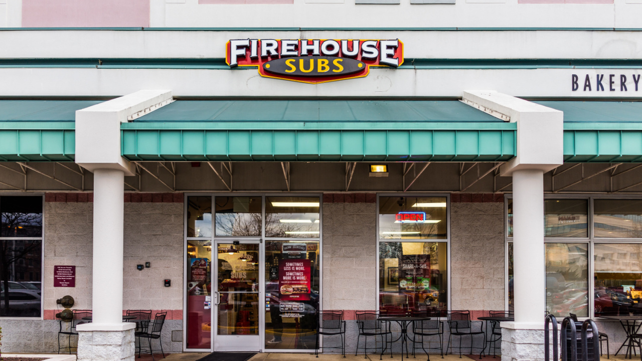 Firehouse subs restaurant facade