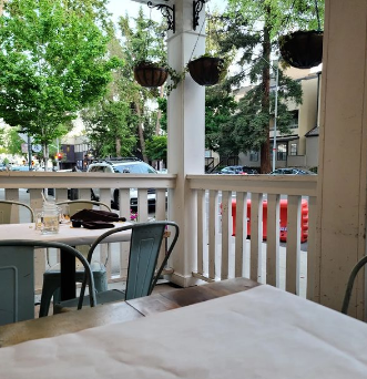The Porch Restaurant & Bar