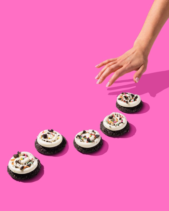 Crumbl Birthday Cake ft. Oreo