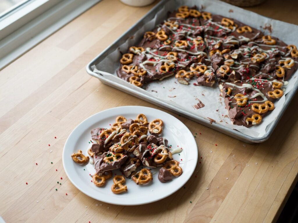 Christmas Pretzel Bark