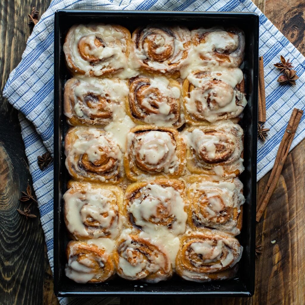 Cinnamon Rolls with Vanilla Frosting