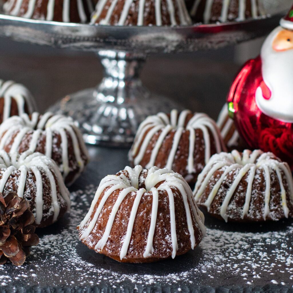 Mini Gingerbread Cakes