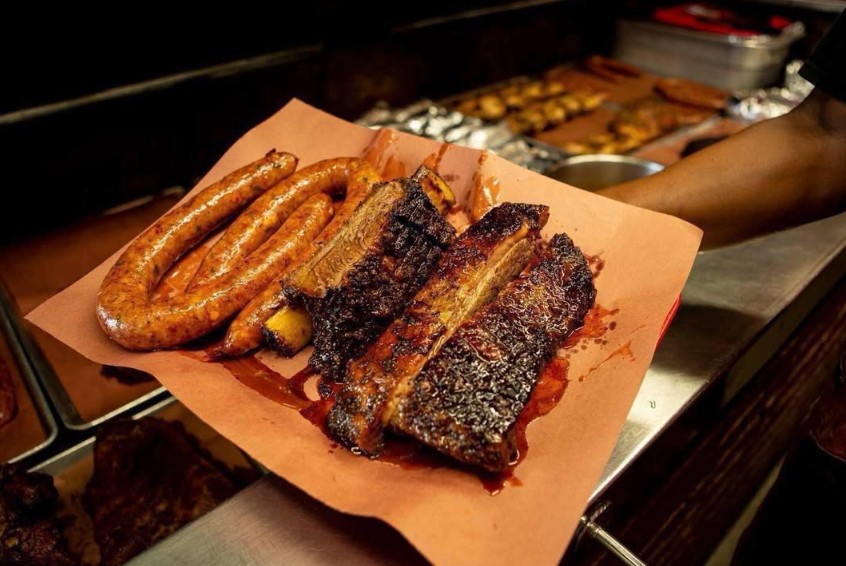 Cooper’s Old Time Pit Bar-B-Que