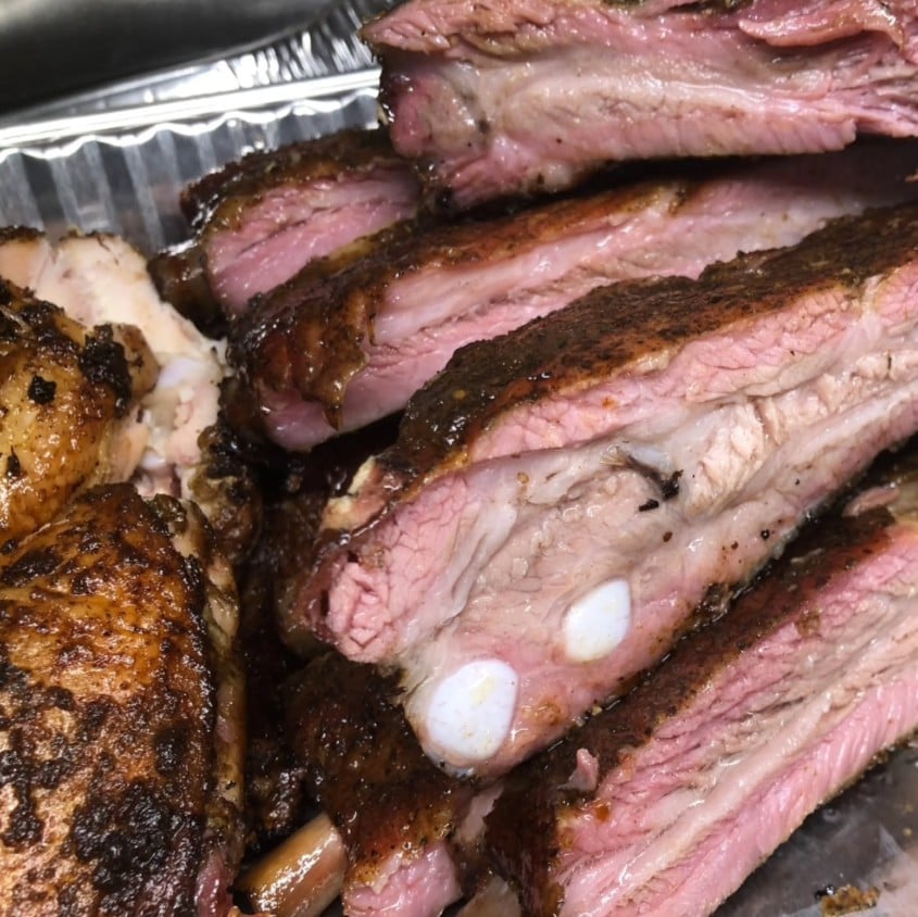 Big Lee’s Serious About Barbecue
