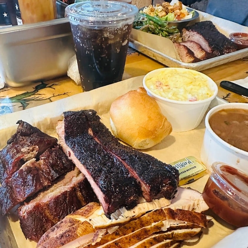 Hog Wild Bar-B-Que