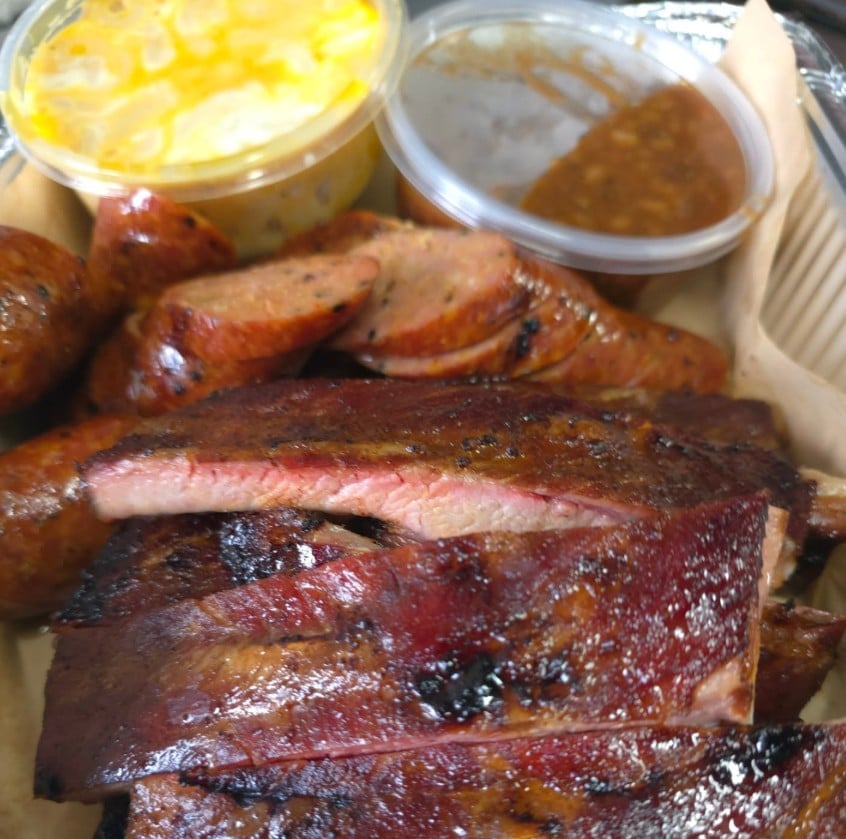 Robert Earl’s BBQ