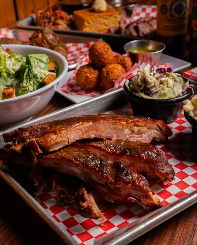 Smoking Pig BBQ
